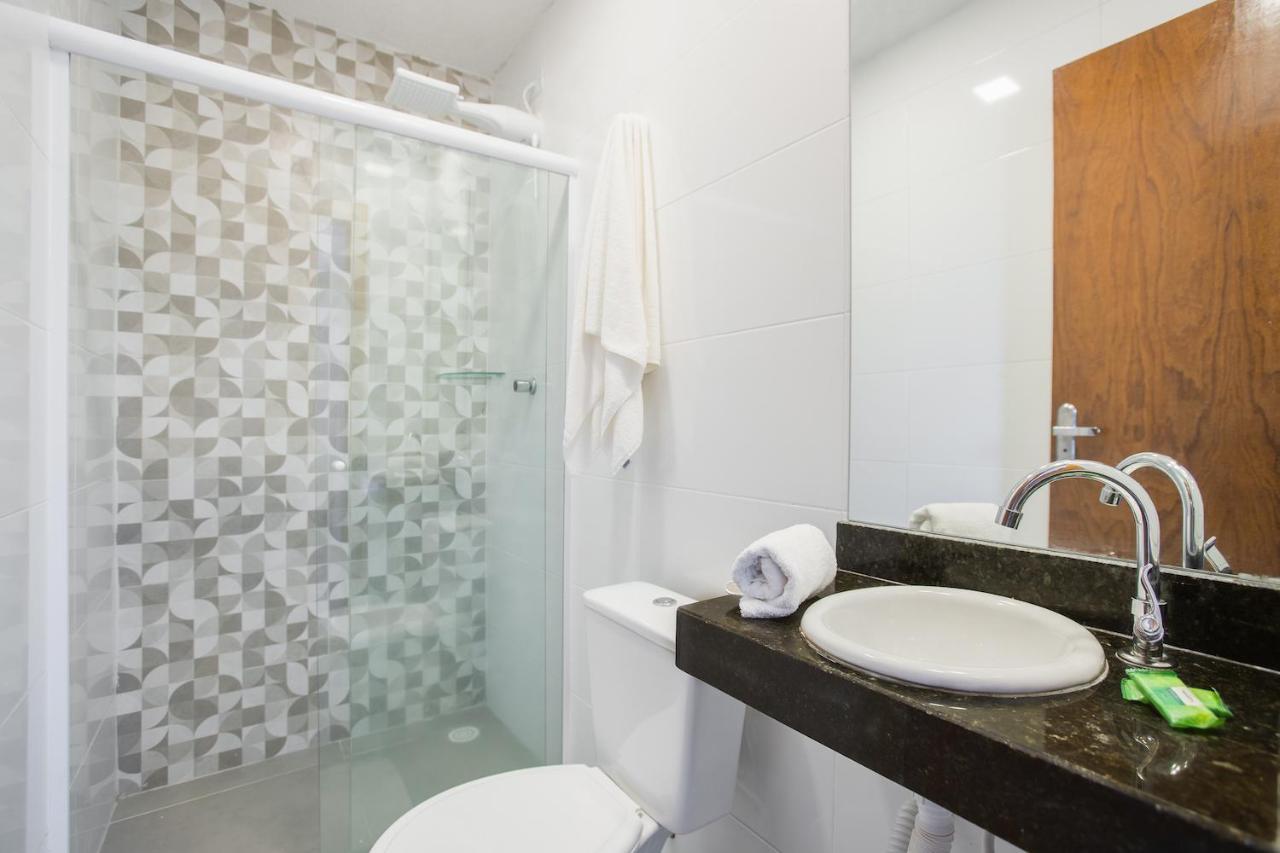 Hotel Cajueiro Гуаружа Екстер'єр фото